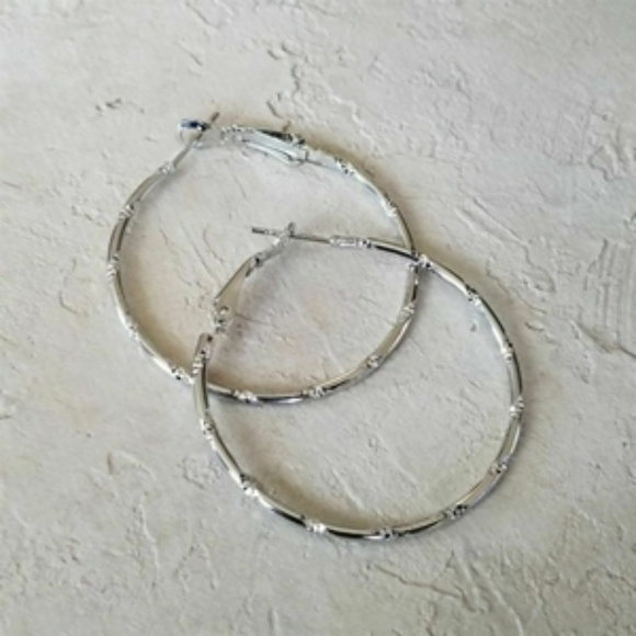 NEW MONACO EXQUISITE 3 PAIRS EARRINGS - Picture 2 of 5